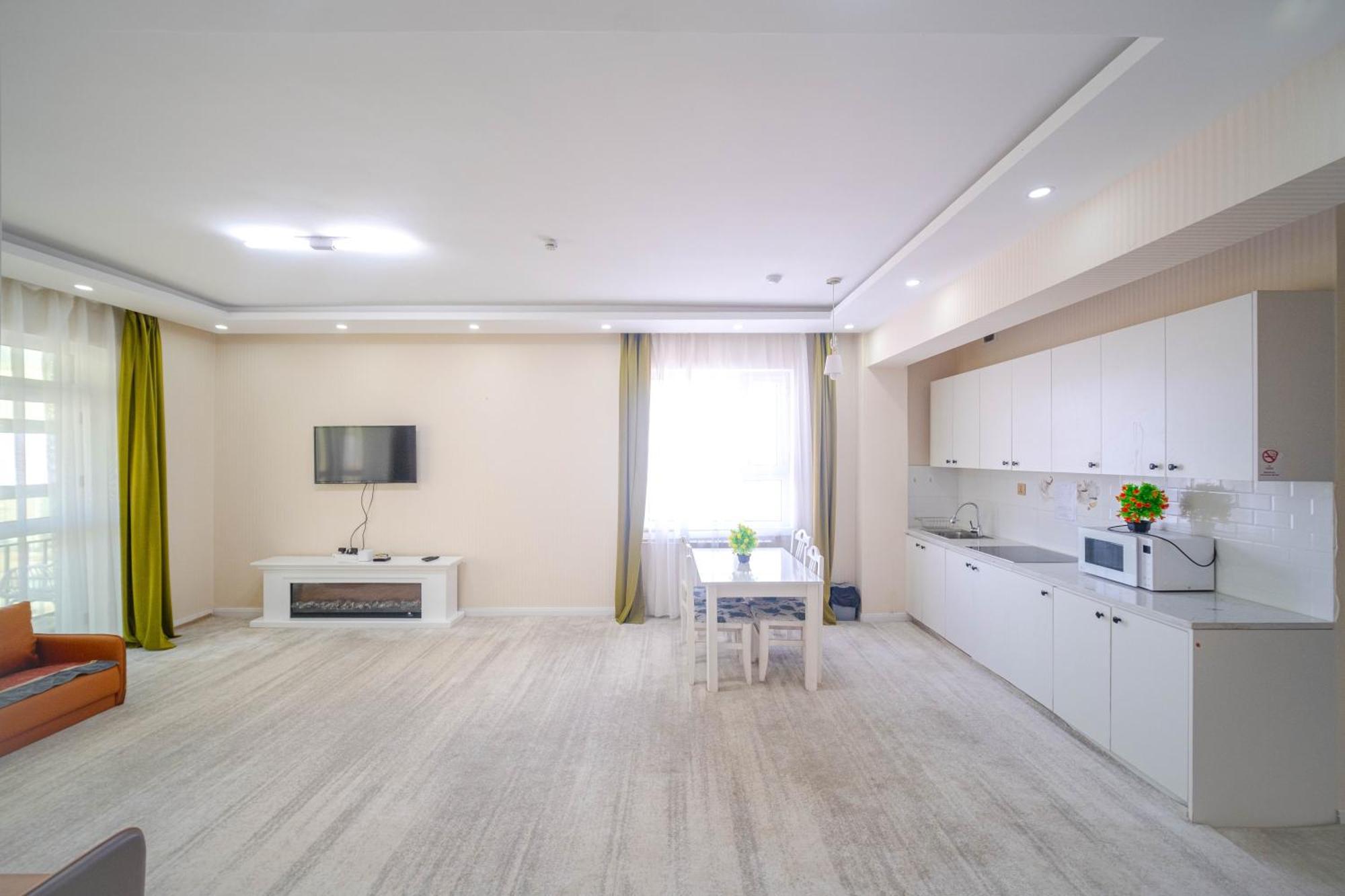 Eagle Town Serviced Apartment أولان باتور المظهر الخارجي الصورة